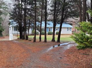 9124 Lasater Rd, Clemmons, NC 27012