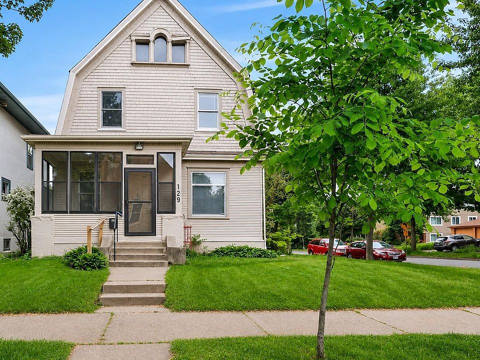 1st image of 129 W 33rd St