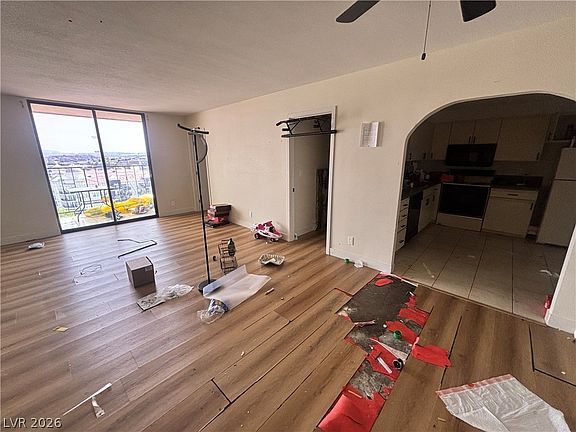 4th image of 3930 University Center Dr APT 1002