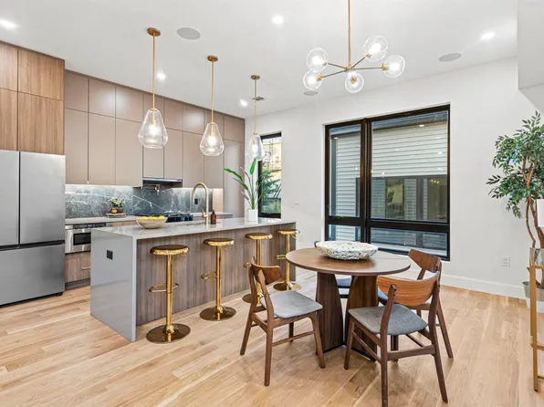 32 Hancock Avenue image 9 of 38