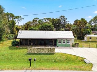 521 Monterey St, North Fort Myers, FL 33903