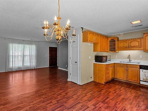 5th image of 2703 Lamroc Rd