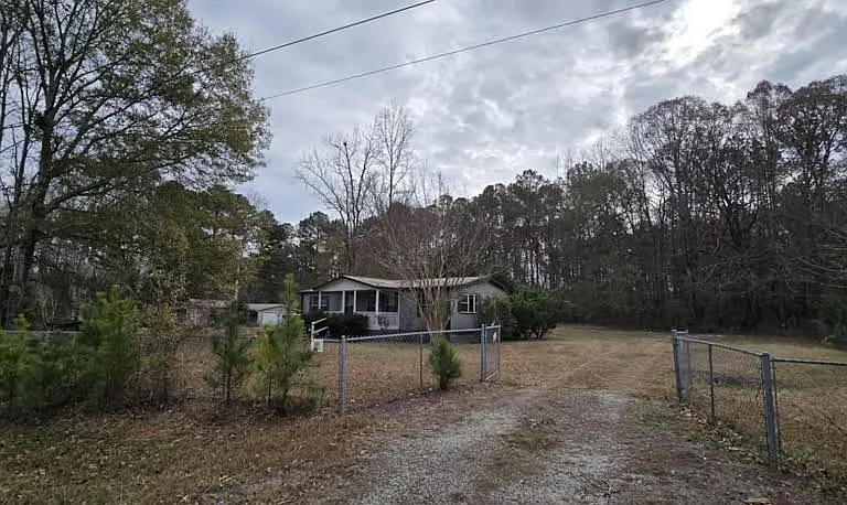 169 Vaughn Ln #B — Photo 1