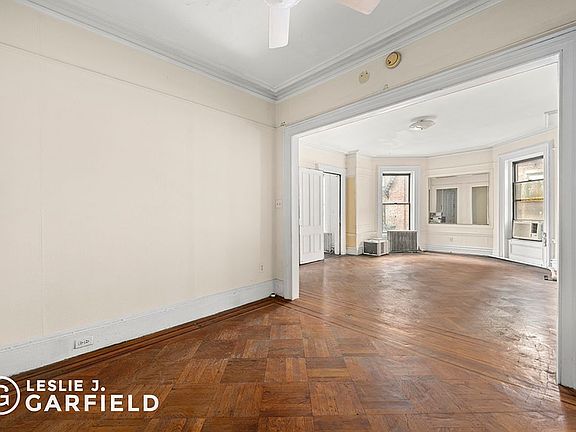 3rd image of 56 Pierrepont St