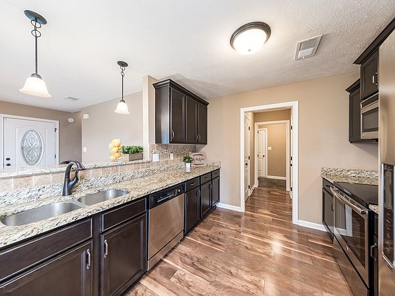 5th image of 1286 Eagles View Dr