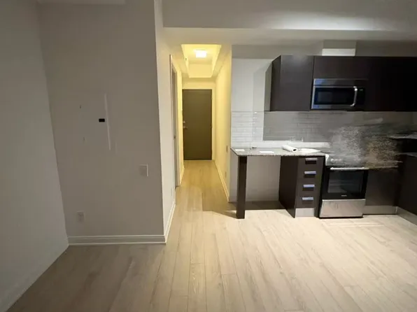 42 Charles St E, Toronto, ON