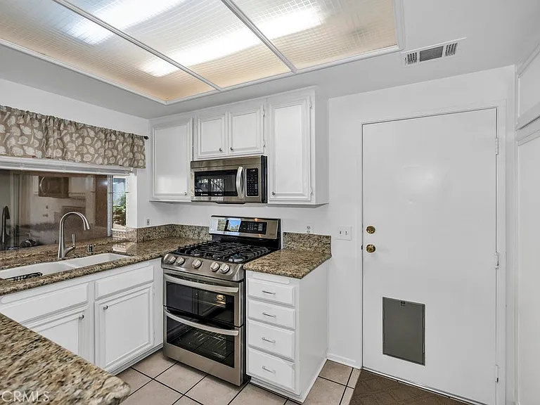 28114 Seco Canyon Rd #156 — Photo 10