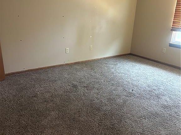 5th image of 8213 NW Mace Rd