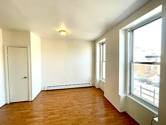 Rented by Pear NYC LLC | media 4