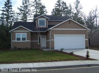 25232 Stellar Ave, Veneta, OR 97487