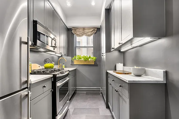 Rented by Compass | media 14