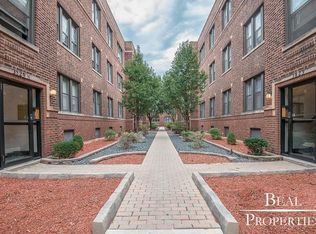 3827 N Fremont St #1N, Chicago, IL 60613