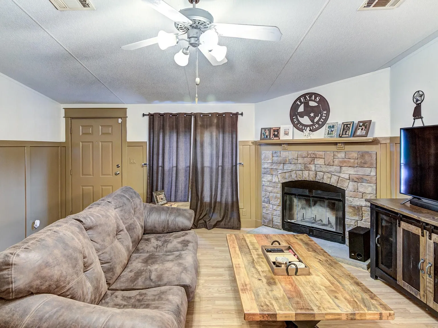 3 bed, 1500 sqft, $1,798 — Photo 4