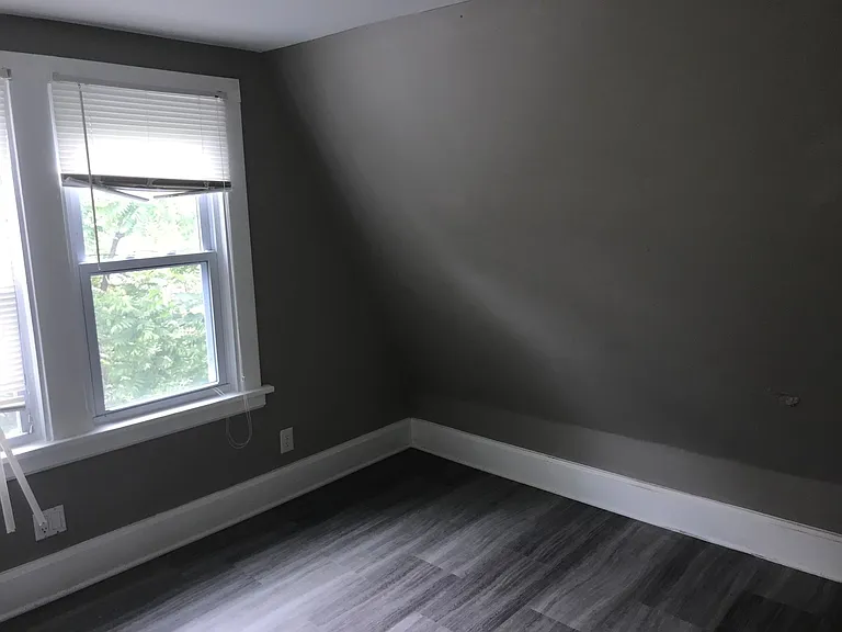 108 1/2 W Filbert St — Photo 7