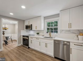 1510 Powells Tavern Pl, Herndon, VA 20170