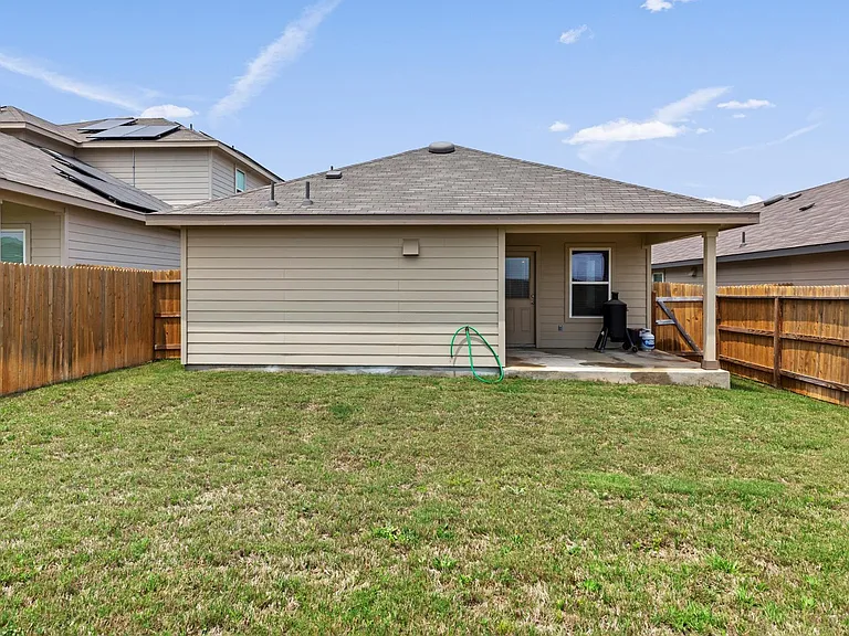 1609 Chianti Pass — Photo 18