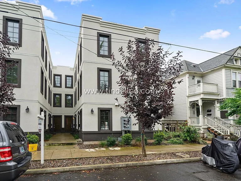 1114-1118 SE Lincoln St — Photo 23