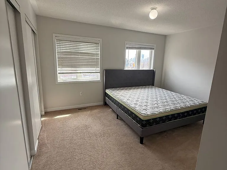 514 Candlestick Cir — Photo 32
