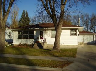 1539 Dick Dr, Aberdeen, SD 57401