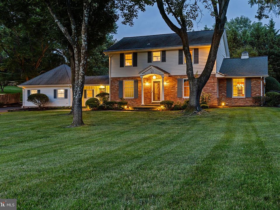 1st image of 4053 Crescent Rd