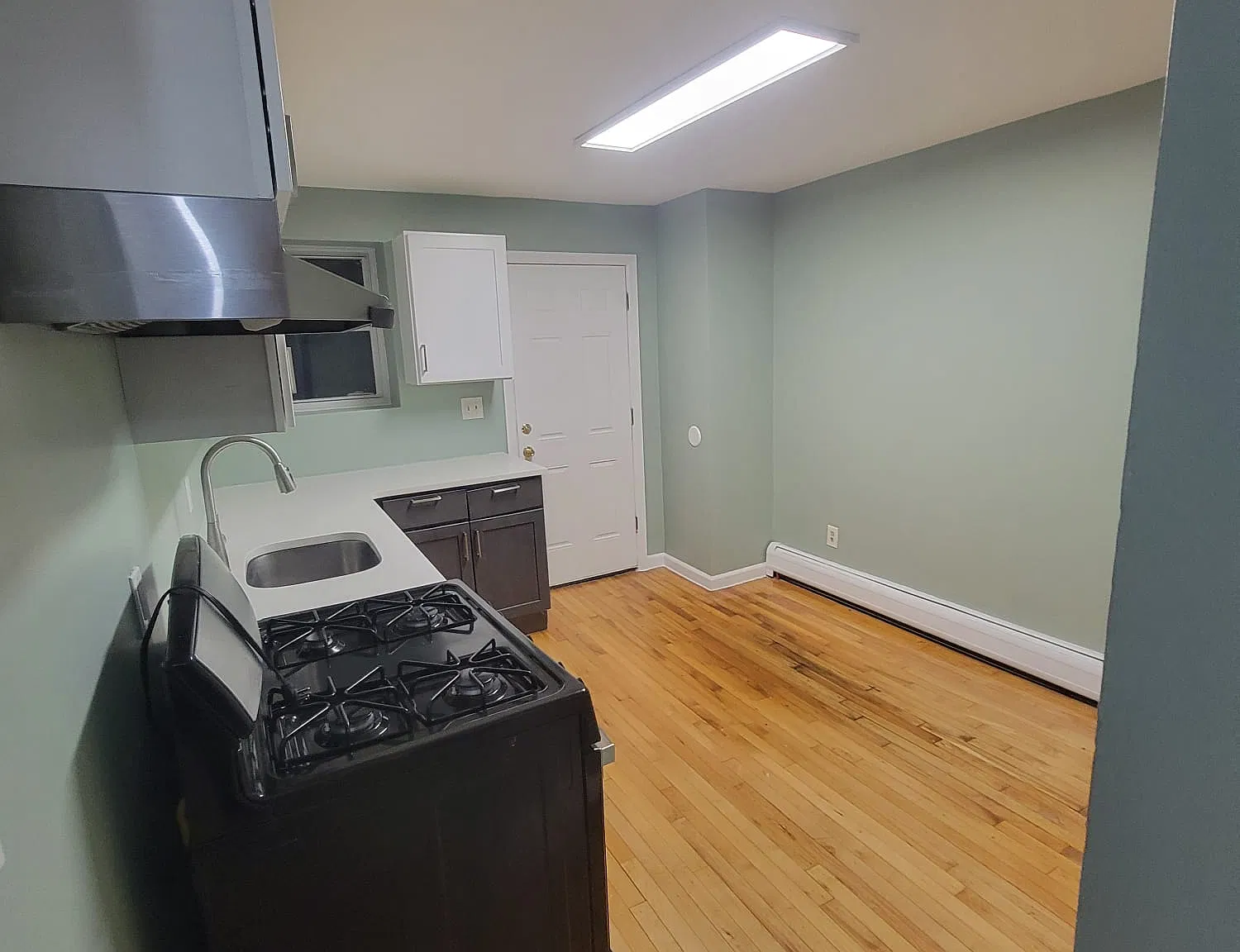 1 bed, 500 sqft, $1,550 — Photo 2