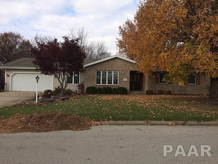 1st image of 511 W Gloria Dr