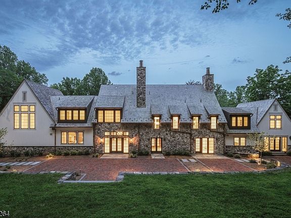 3rd image of 171 Campbell Rd