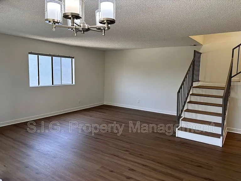 627 Orange Grove Ave #1 — Photo 5