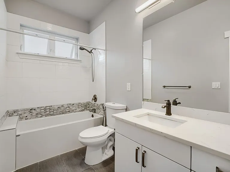 4736 25th Ave SW — Photo 13