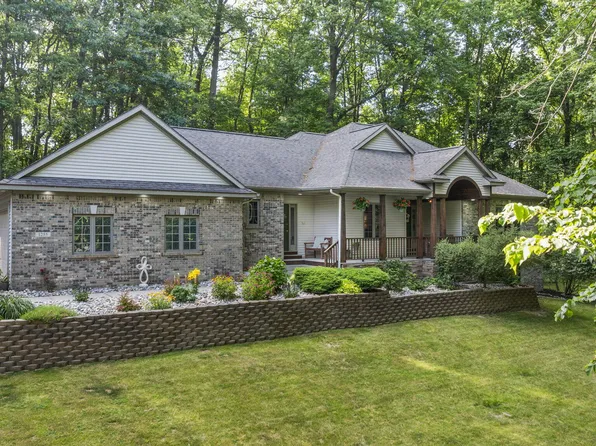 1255 White Pine Dr SW, Grand Rapids, MI 49534