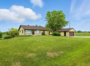 1950 Cedar Sauk Rd, Saukville, WI 53080