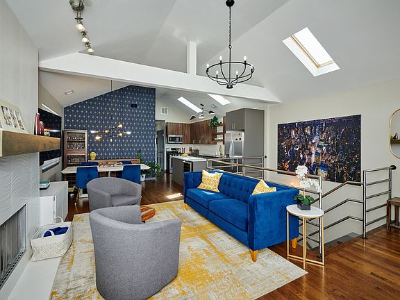 2nd image of 2921 W Washington Blvd #3