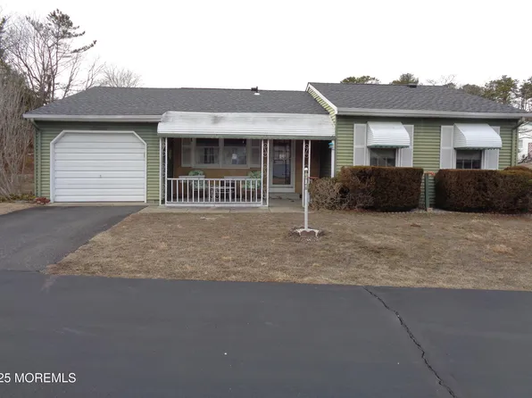 23 Caribou Drive, Whiting, NJ 08759