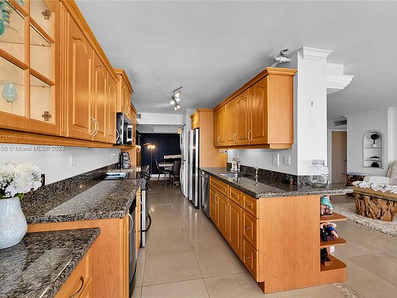 5th image of 290 174th St APT 1210