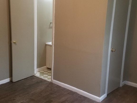 4th image of 2350 Mercer University Dr #B
