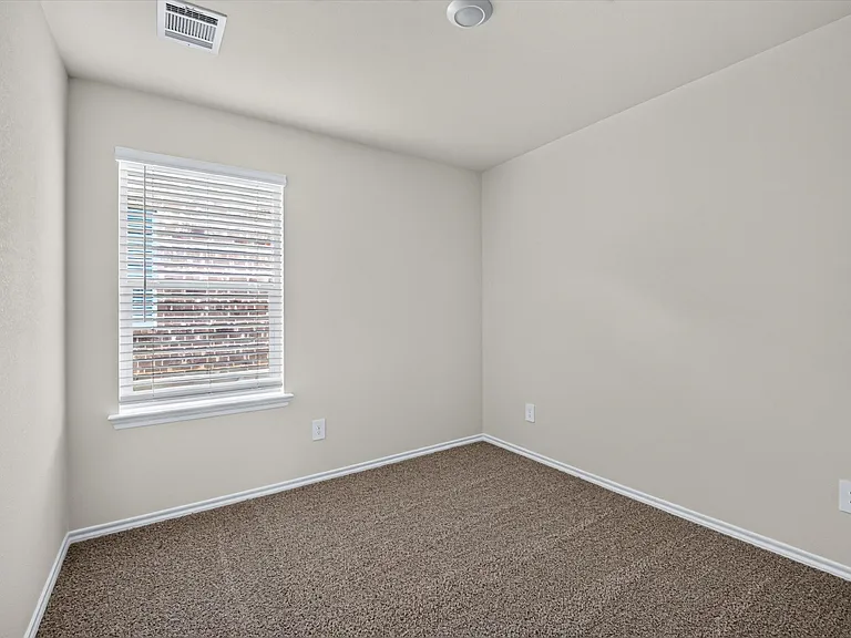 3330 Catamount Dr — Photo 12