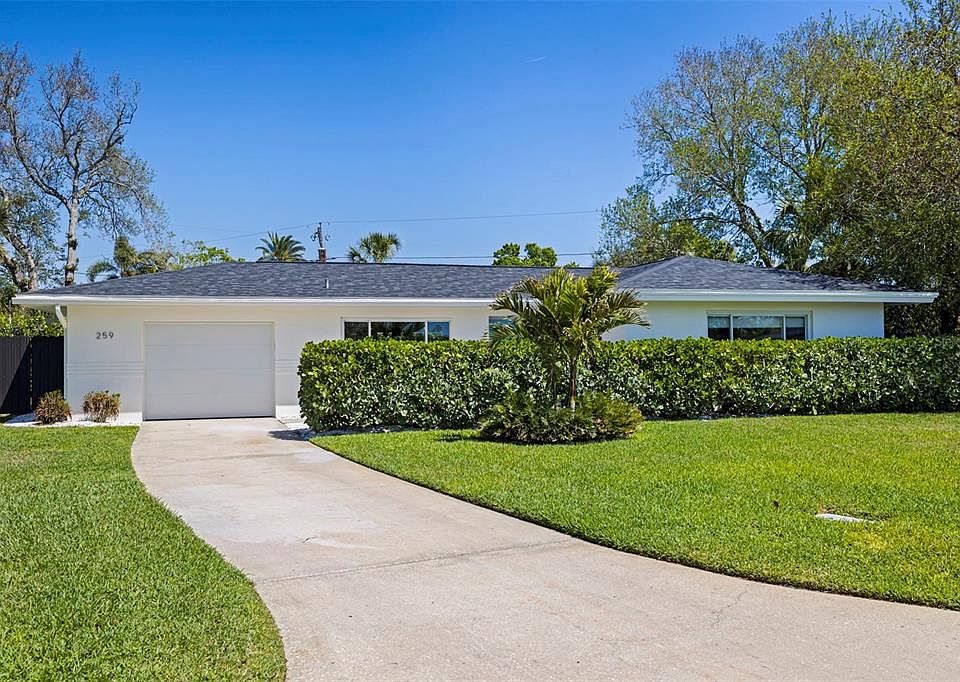 1st image of 259 MINEOLA DRIVE E