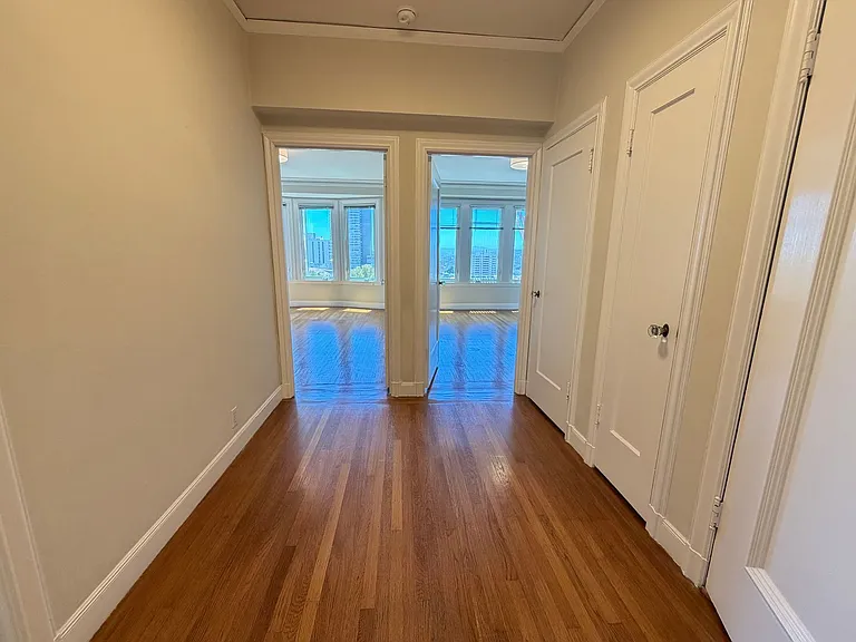 2065 California St #7061R — Photo 13