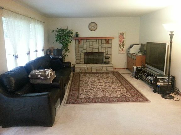 4th image of 3719 30th Avenue Ct NW