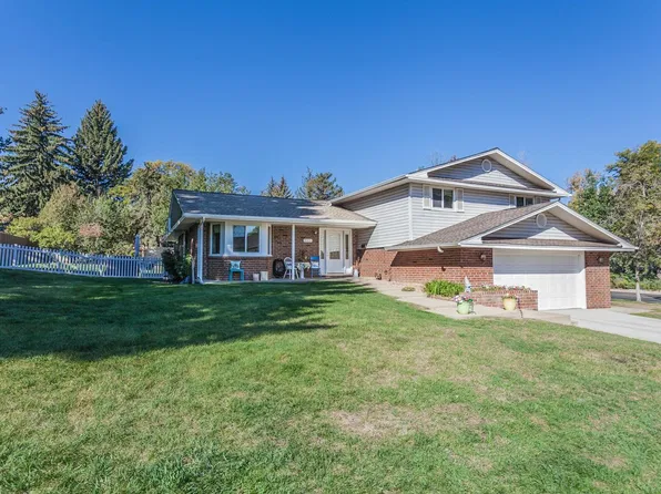 847 Briarwood Ct, Longmont, CO 80501