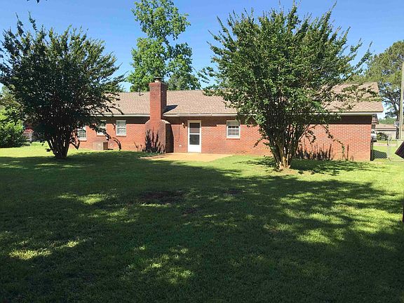 2nd image of 3619 19th Ave NE