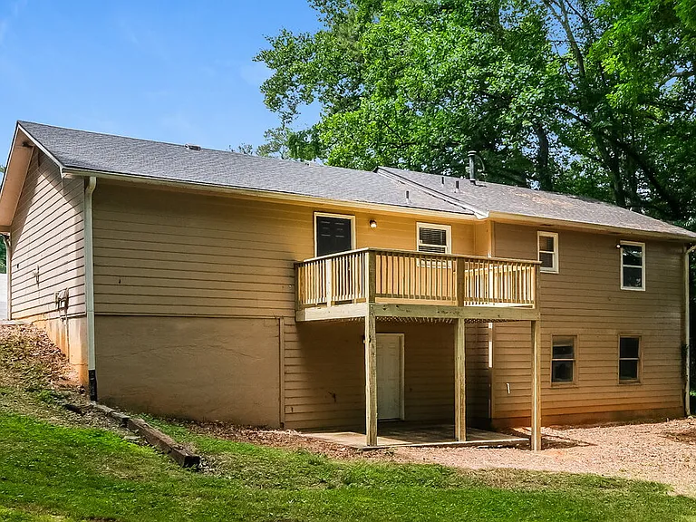 1695 Lawrenceville Suwanee Rd — Photo 17