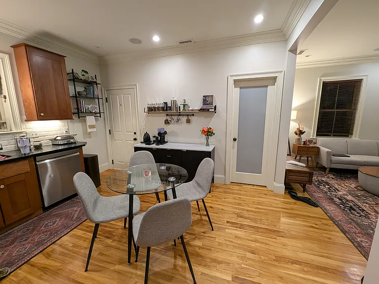 35 White Pl #2 — Photo 12