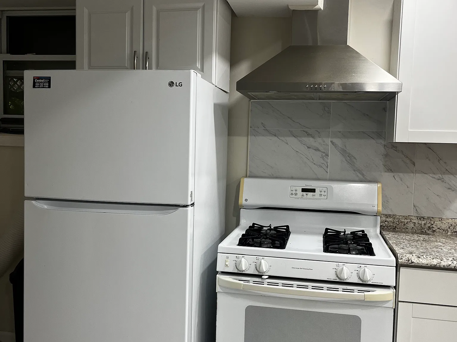 Parkside Ave, Miller Place — Photo 4