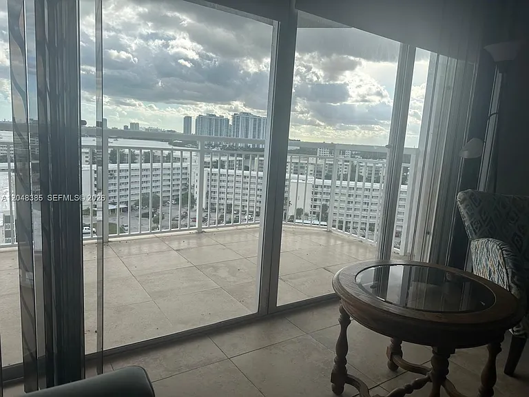 18041 Biscayne Blvd #1203 — Photo 7