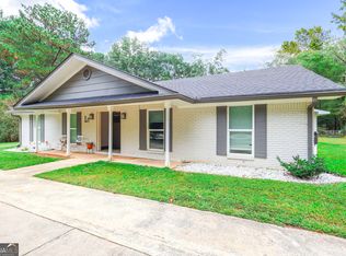 657 Senoia Rd, Tyrone, GA 30290