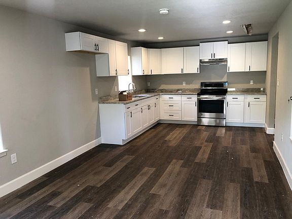 2nd image of 3315 San Fernando St