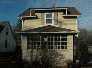 832 Michigan Ave, Adrian, MI 49221