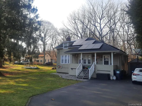 23 Valley Ave, Central Valley, NY 10917