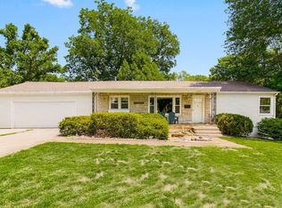 6327 Farley Ave, Raytown, MO 64133